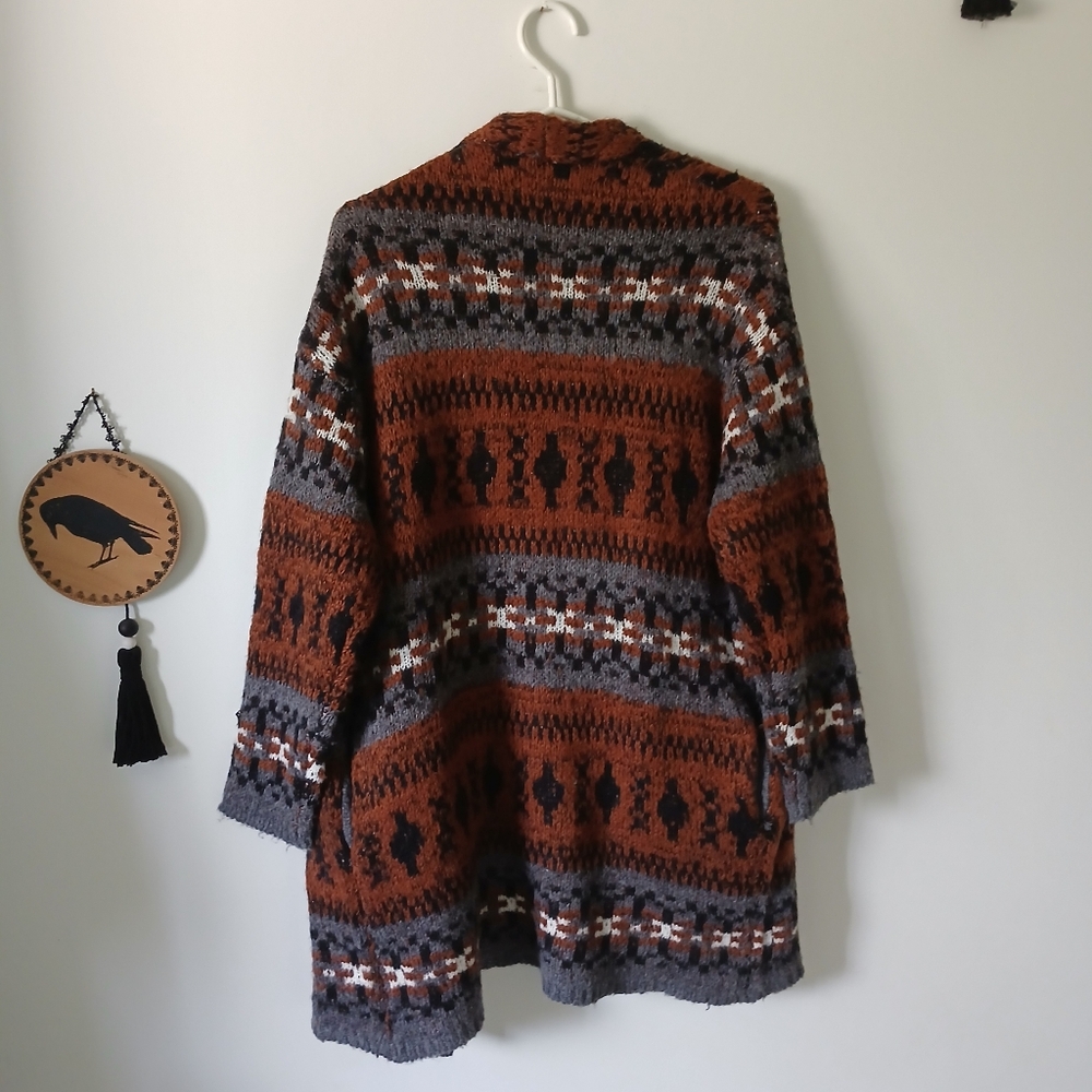Aztec Style Acrylic Open Cardigan With Pockets - Picture 10 of 14
